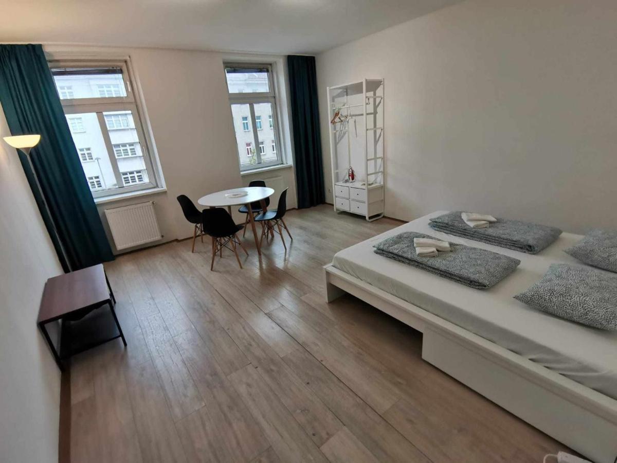 Central Apartment Metro 1 Min. Vienna Exterior photo