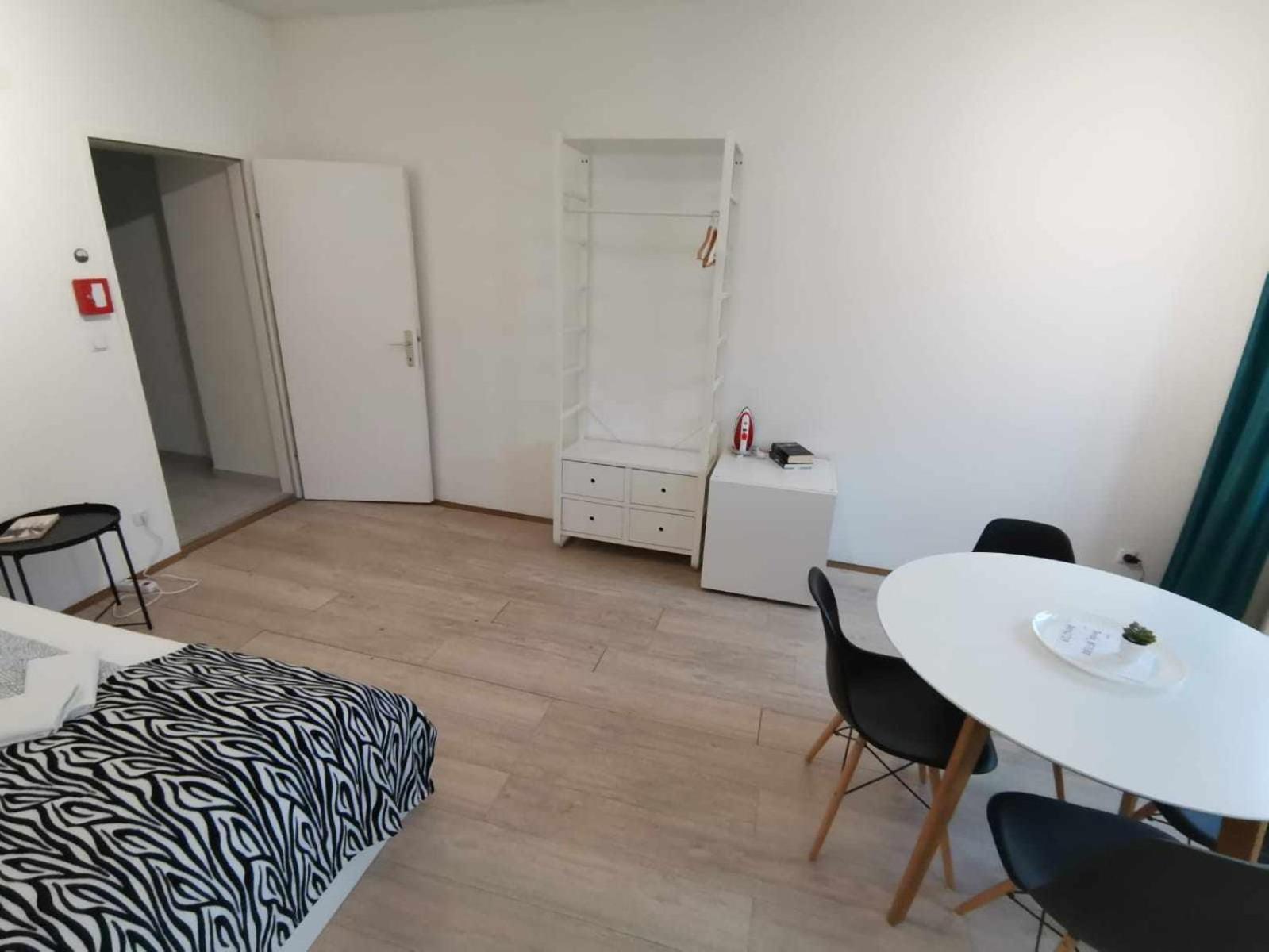 Central Apartment Metro 1 Min. Vienna Exterior photo